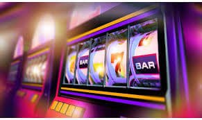 618 slots Sportsbook Mobile APP ဖြင့် ဘောလုံးပွဲ Live Betting ကစားနေသောမြင်ကွင်း